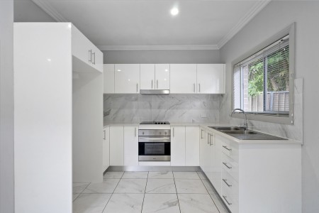 Freshly Painted 2 Bedroom Granny Flat