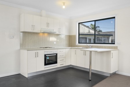 2 Bedroom Granny Flat - Water Included