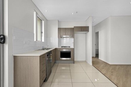 Conveniently Located 2 Bedroom Unit