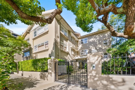Furnished Studio Apartment in Prime Location