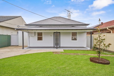 Renovated 2 Bedroom Home