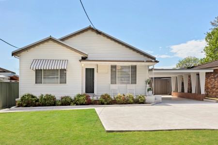 A Turnkey Home in a Standout Location