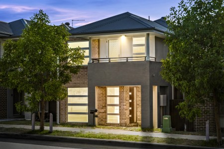 SOLD BY STARR PARTNERS PENRITH / GLENMORE PARK