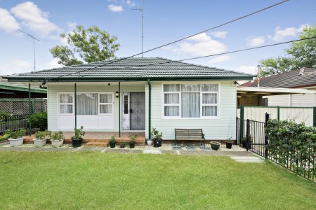 SOLD BY STARR PARTNERS PENRITH / GLENMORE PARK