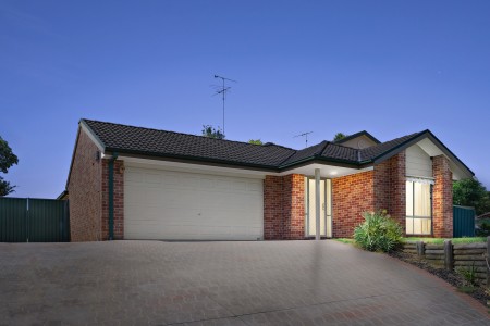 SOLD BY STARR PARTNERS PENRITH / GLENMORE PARK