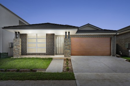 SOLD BY STARR PARTNERS PENRITH / GLENMORE PARK