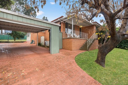 SOLD BY STARR PARTNERS GLENMORE PARK & PENRITH