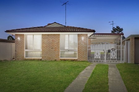 SOLD BY STARR PARTNERS GLENMORE PARK & PENRITH