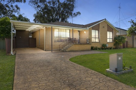 SOLD BY STARR PARTNERS GLENMORE PARK & PENRITH