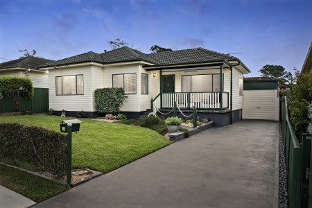 SOLD BY STARR PARTNERS GLENMORE PARK & PENRITH