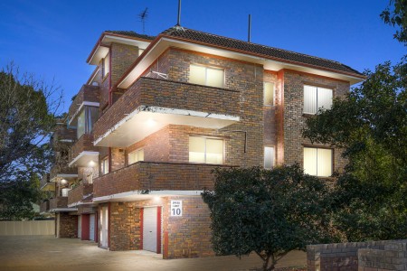 SOLD BY STARR PARTNERS PENRITH, GLENMORE PARK & WINDSOR