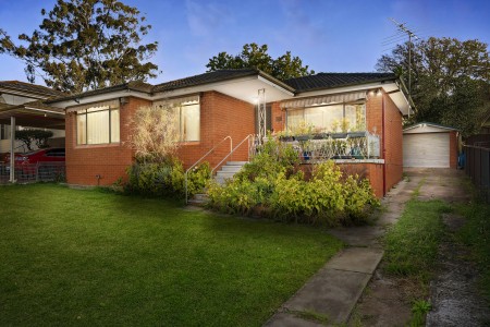 SOLD BY STARR PARTNERS GLENMORE PARK & PENRITH