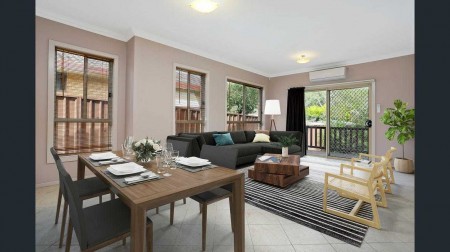 Spacious 4 Bedroom home !!