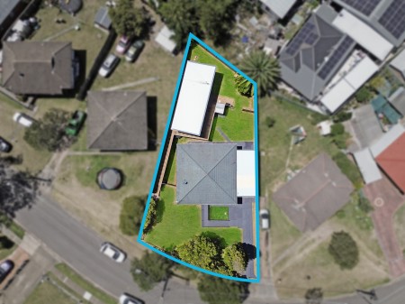 Fantastic Investment Opportunity - House & Granny Flat on 705sqm Block