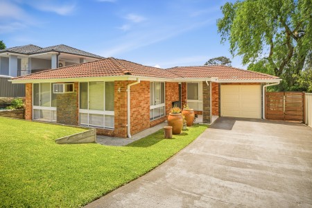 Neat and Tidy Family Home Ready To Be Leased!