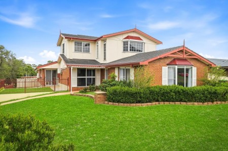 Large Family Home on a 686m&sup2; Corner Block!!!