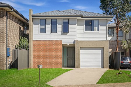 4 Bedroom home !!