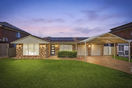 Spacious Living & Fantastic Outdoor Living
