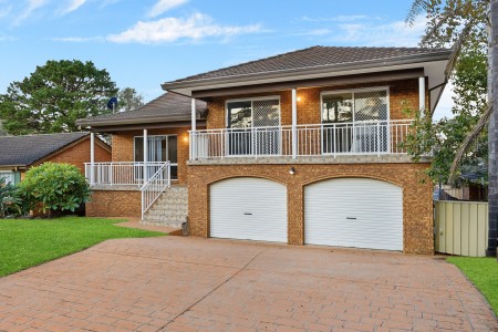 Owner Built Split Level Family Home!!!