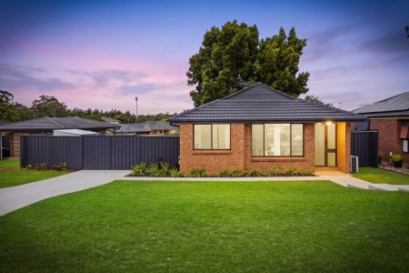 Sold by Sara Edwards, Erskine Park's Local Agent!!!