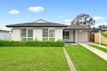 Spacious Family Home With Modern Features & Outdoor Entertaining!