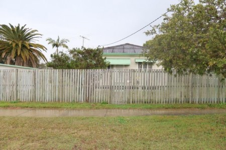 1 REDBANK STREET, Redcliffe, QLD 4020