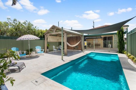 25 SILVESTER STREET, Redcliffe, QLD 4020