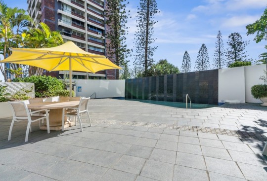 Property in Main Beach - $1,280,000