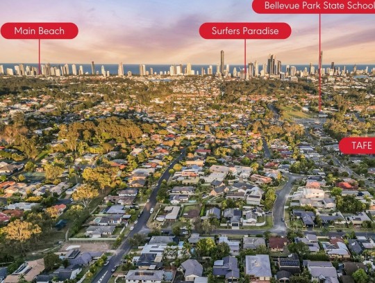 Property in Ashmore - $1,838,000