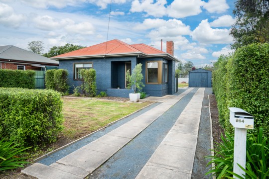 Property in North Albury - Sold for $450,000