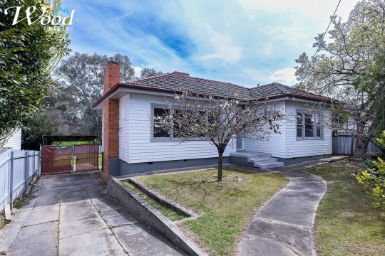 Property in North Albury - Guide: $545,000 - $559,000