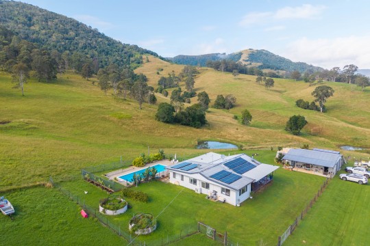 Property in Ellenborough - $1,500,000