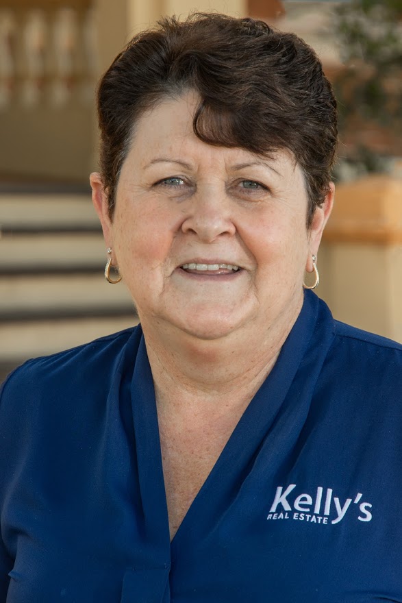 Kelly's Real Estate > About Us > Team
