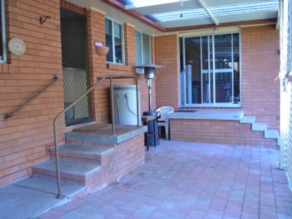 27 Valley Road, Campbelltown - Thumbnail 8
