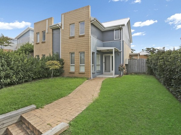 20 St Simon Close, Blair Athol - Thumbnail 2