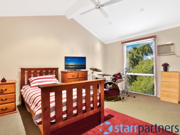 37 Canberra Cres, Campbelltown - Thumbnail 8
