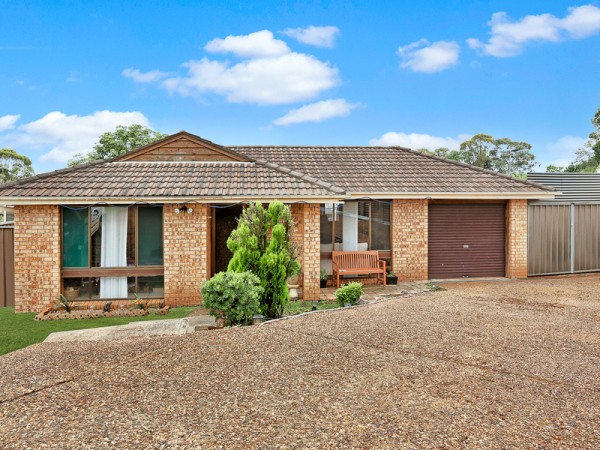 13 Charmian Pl, Rosemeadow - Thumbnail 7
