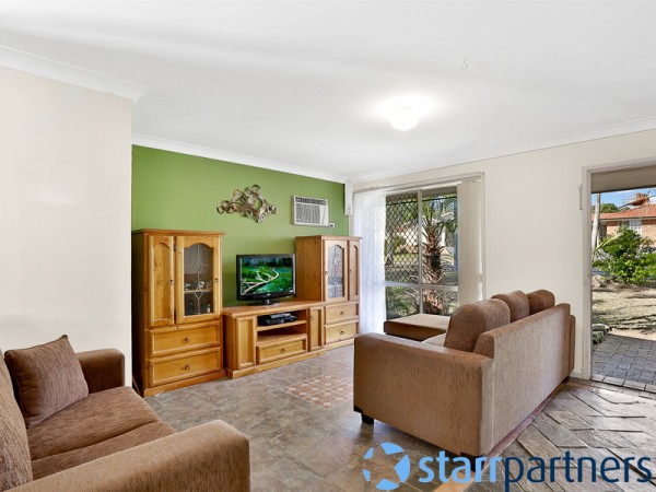 56 Carbasse Cres, St Helens Park - Thumbnail 8