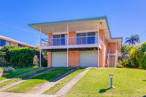 Property in Macgregor - Sold for $725,000