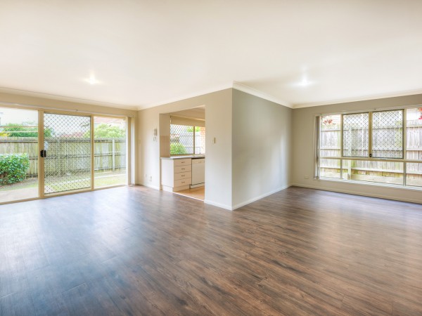 Property in Sunnybank Hills - Sold for $426,000