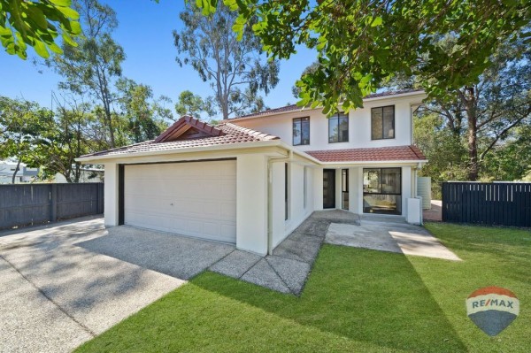 Property in Sunnybank Hills - Auction