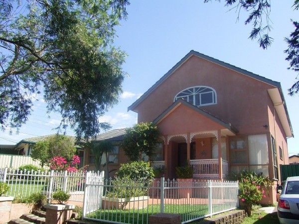 16 Bedivere Street, Blacktown - Thumbnail 2