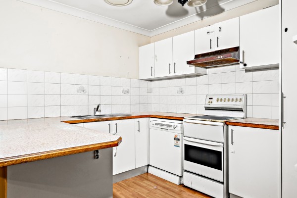 2/4A Paterson Place, Colyton - Thumbnail 8