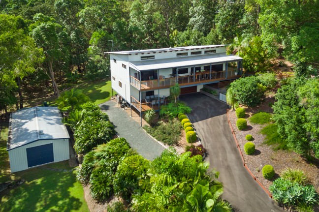 COUNTRY RETREAT WITH VIEWS & DUAL LIVING