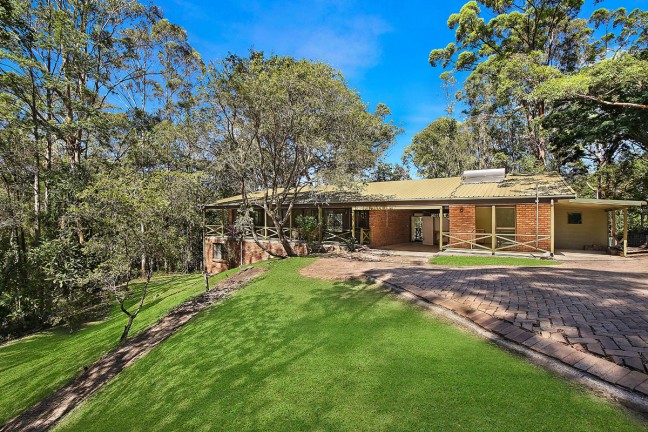 DUAL LIVING HOME ON FOUR AND A HALF ACRES OF BUDERIMS RAINFOREST AND ROCK POOLS