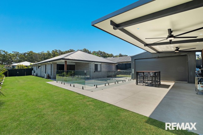 Outstanding Family Home With Media Room, Pool And Shed!