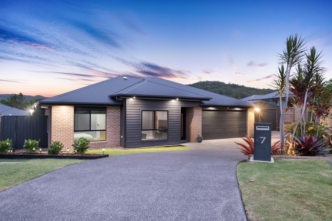 INCREDIBLE MODERN HOME WITH POOL AND SHED!