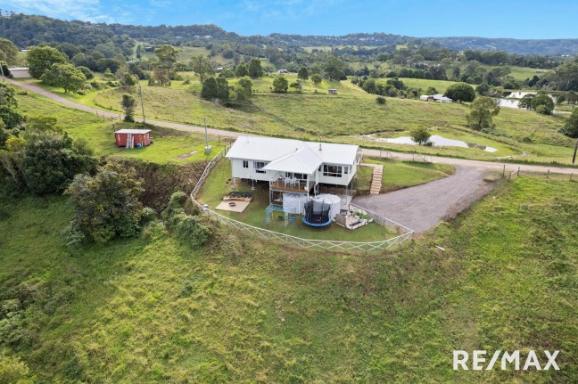 36 Acres With Views To Moreton Island!