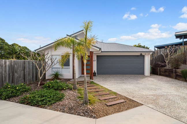 Modern Home with Large Shed and Entertaining Area - Owners Committed Elsewhere