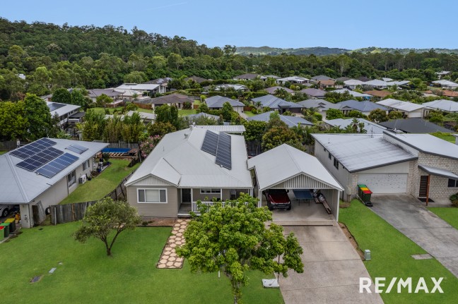 Family Home with Dual Living Potential & Stunning Views